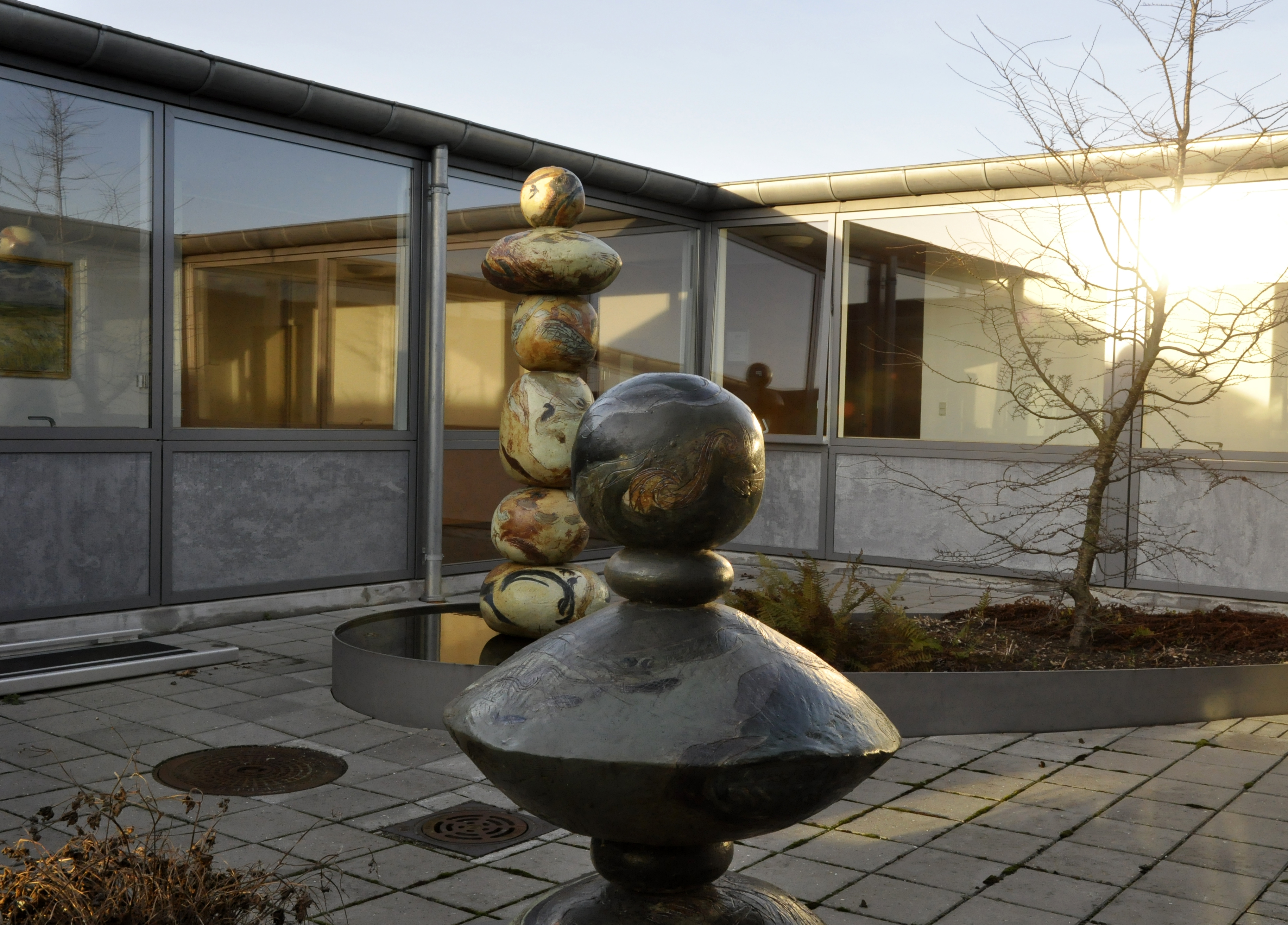 Solvognens skulpturer udendørs